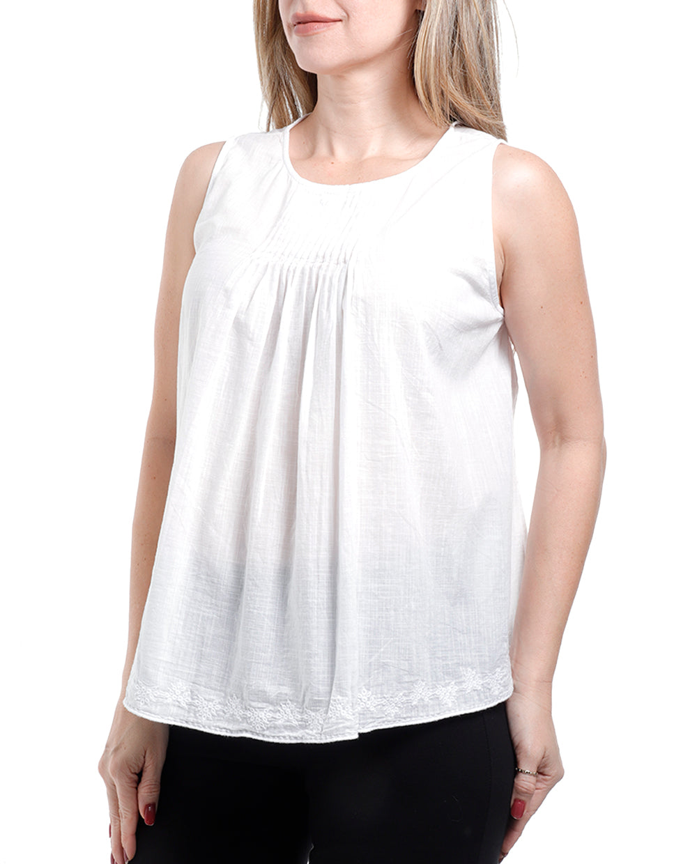 Blusa sin Mangas con detalle al frente color Blanco